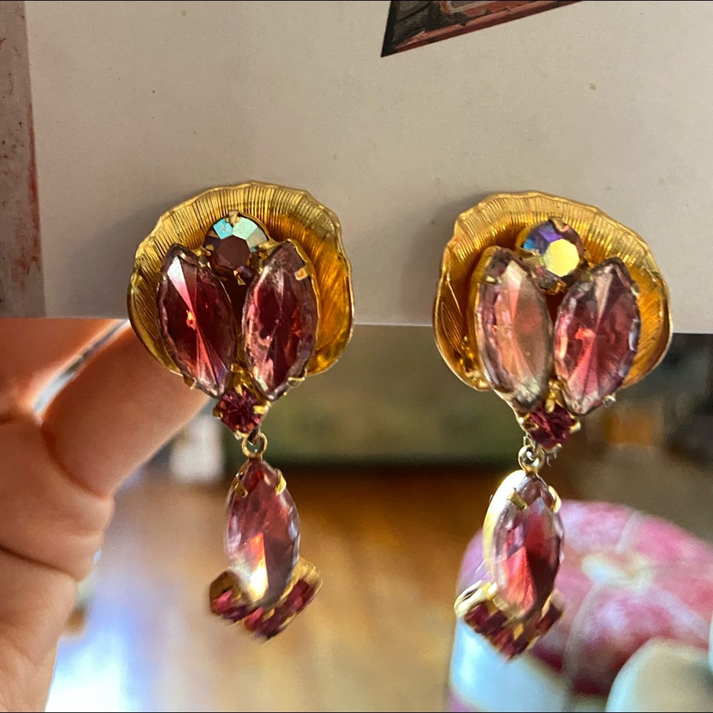 Vintage clip-on earrings pink in color
